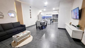 Casa Valle Viejo con Cochera Cubierta Gratis